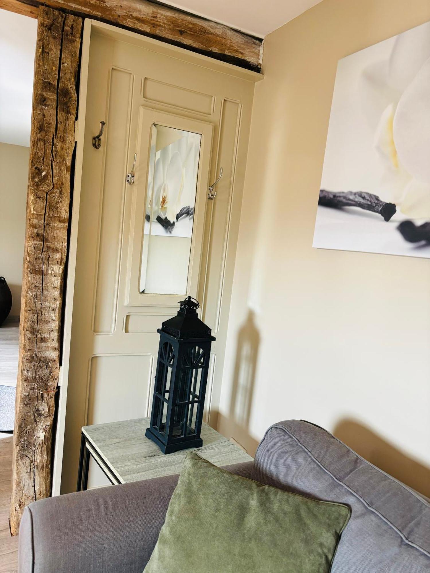 Le Gite Du Faubourg Sautour Eksteriør billede